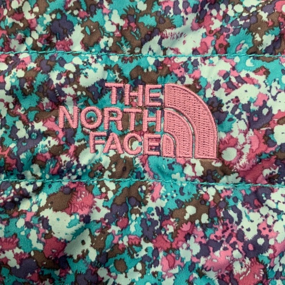 The North Face Reversible Jacket - Picture 2 of 6